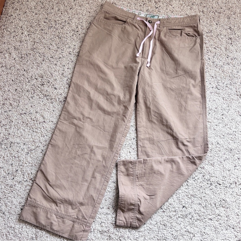casual Horny Toad Women’s Tan Pants with pockets size 8
